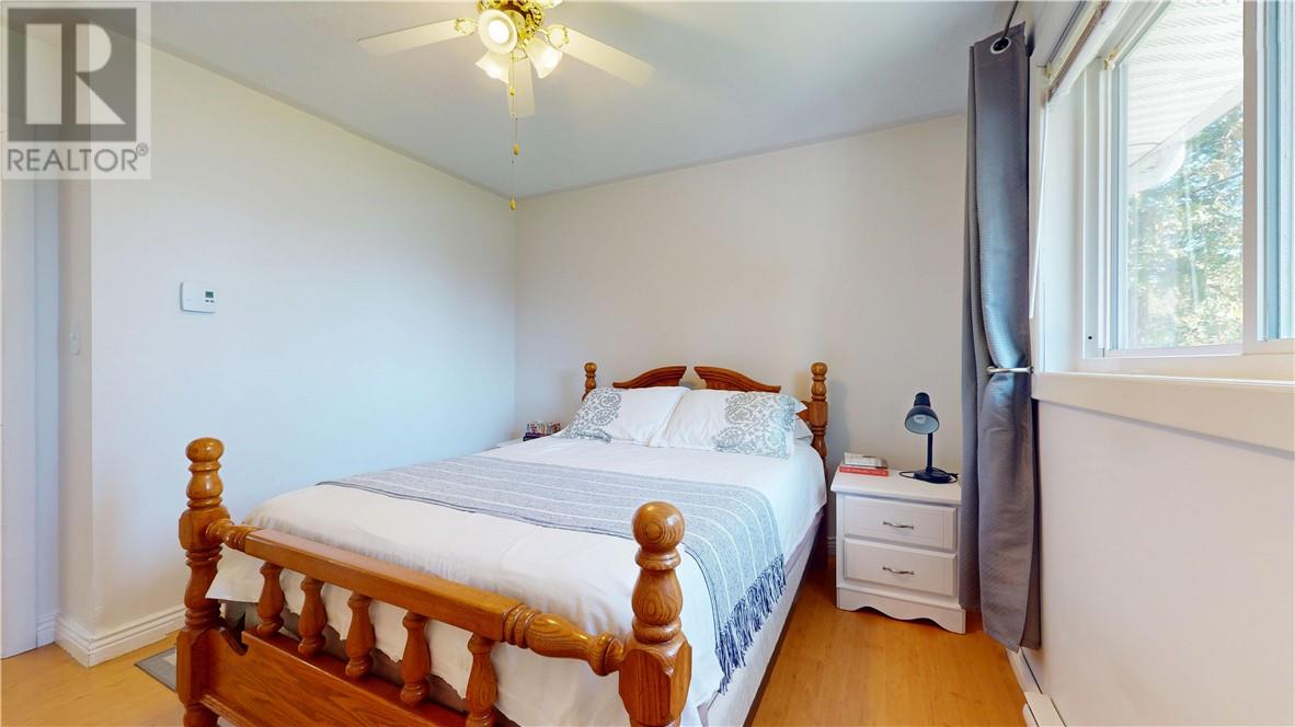 1028 Bay Estates - 30