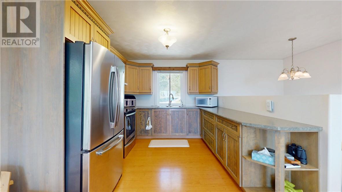 1028 Bay Estates - 37