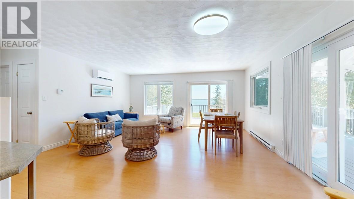 1028 Bay Estates - 39