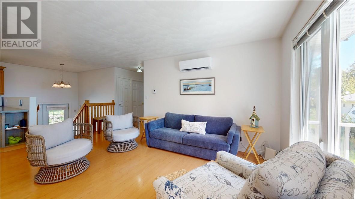 1028 Bay Estates - 40