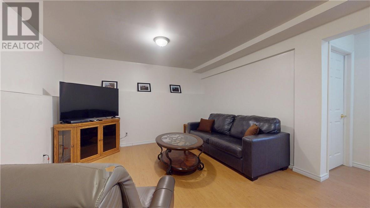 1028 Bay Estates - 51