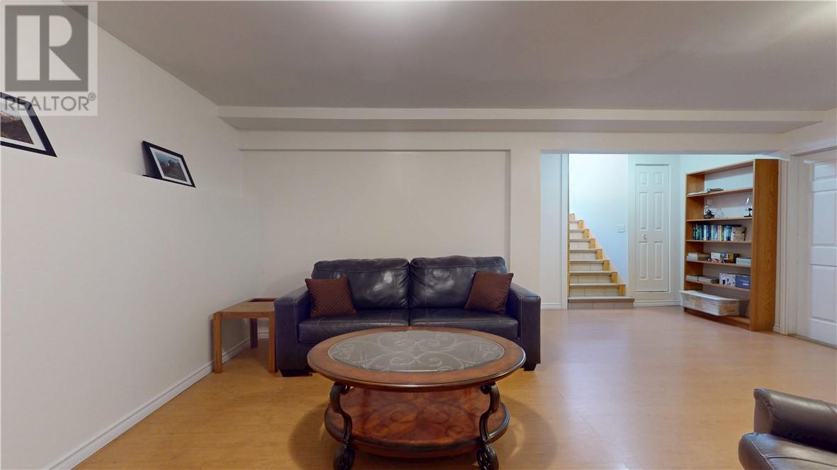 1028 Bay Estates - 52