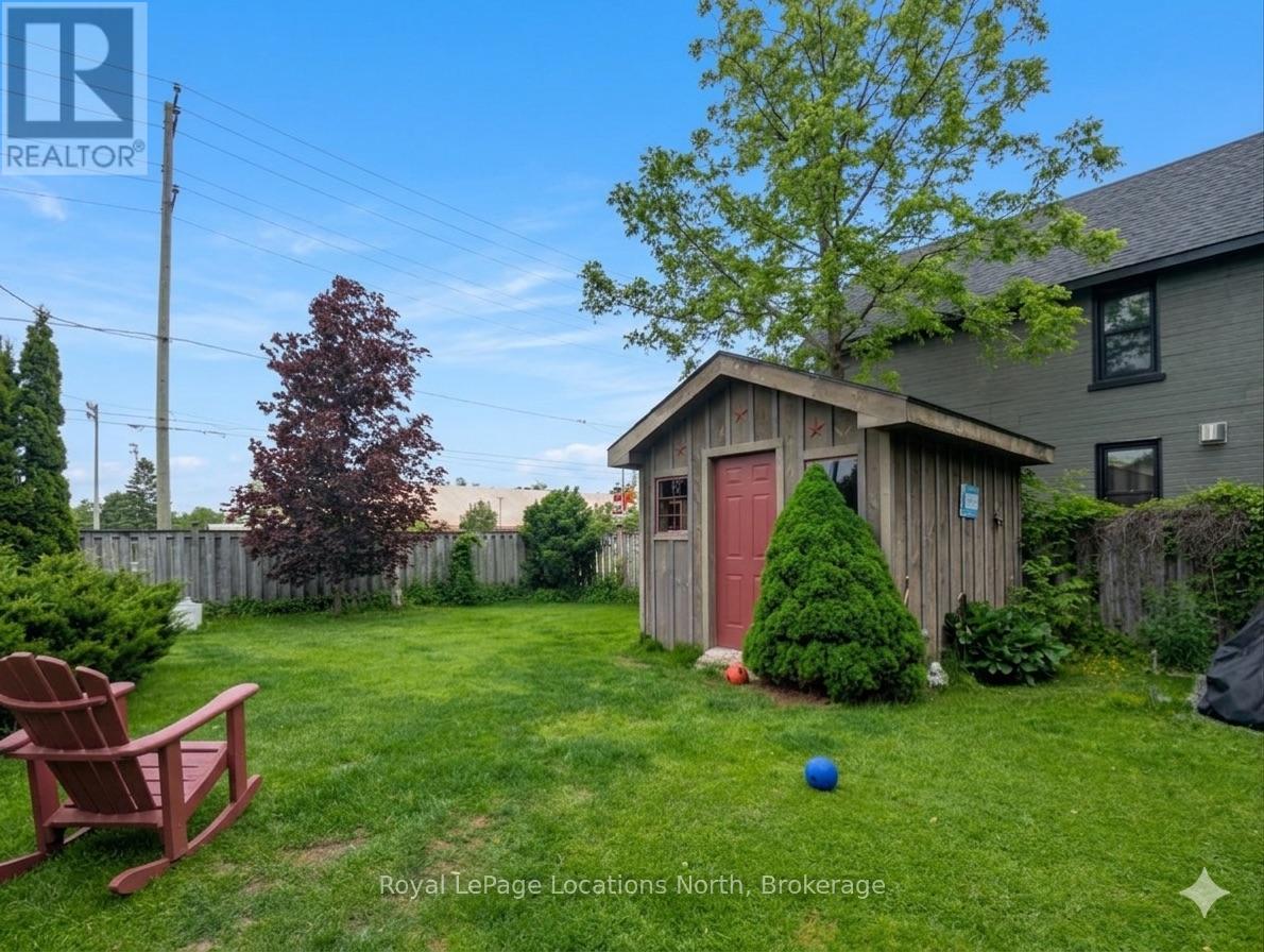 56 LORNE AVENUE - 35