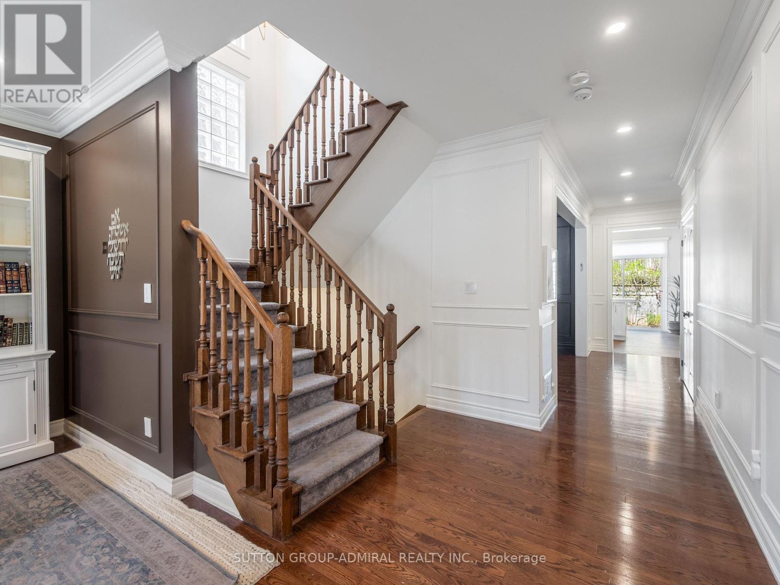 582 SUMMERIDGE DRIVE - 20