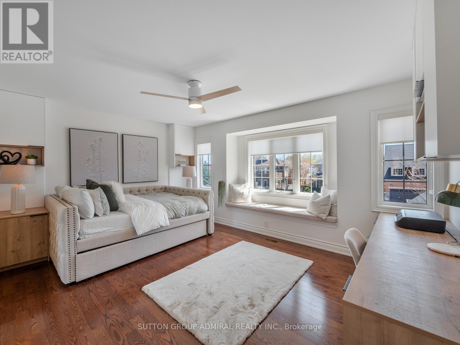 582 SUMMERIDGE DRIVE - 27