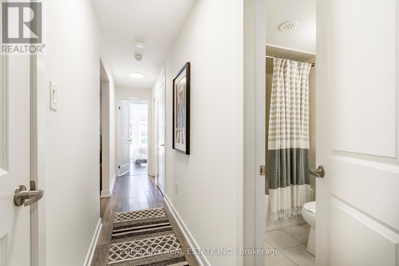 #120 80 PARROTTA DRIVE - 23