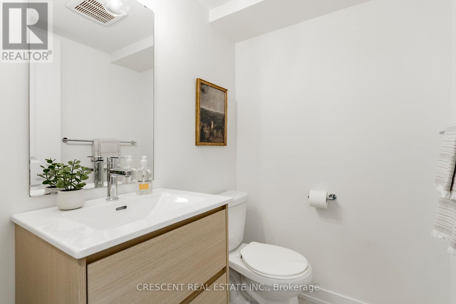 #120 80 PARROTTA DRIVE - 26