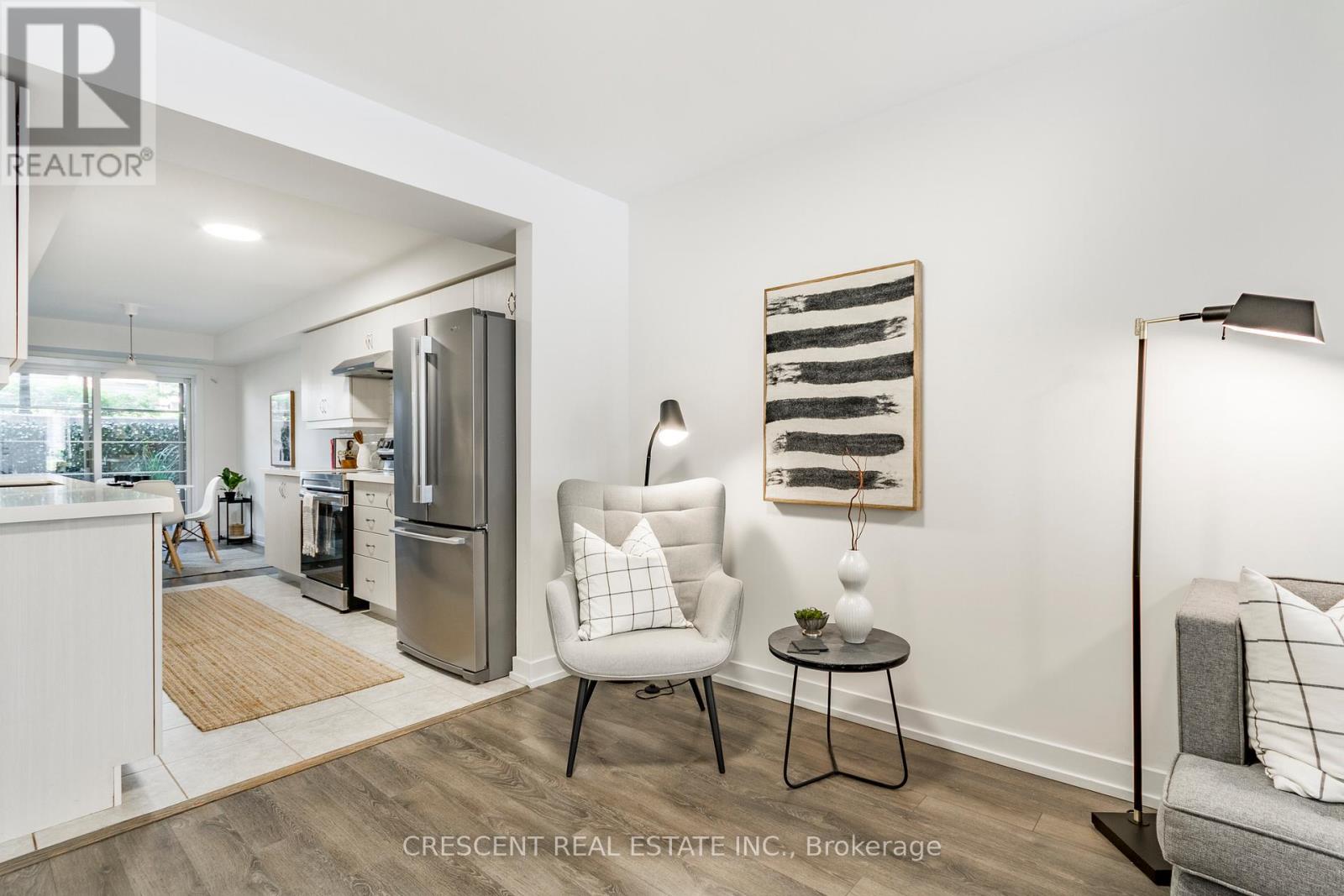 #120 80 PARROTTA DRIVE - 8