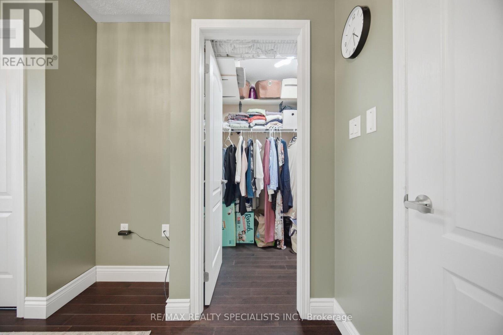 932 SPRAGUE PLACE - 33