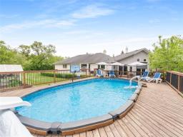Laundry room - 30 Riverview Crescent, Lorette, MB R5K0E6 Photo 14