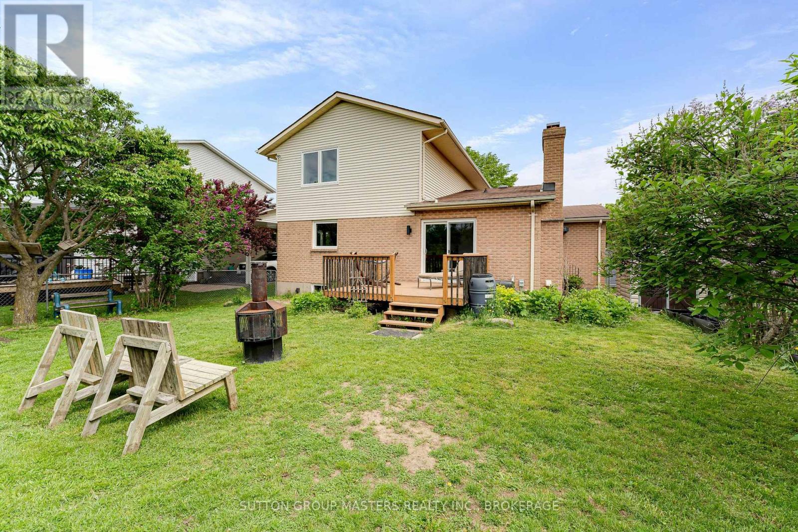 11 DOUGLAS AVENUE - 48
