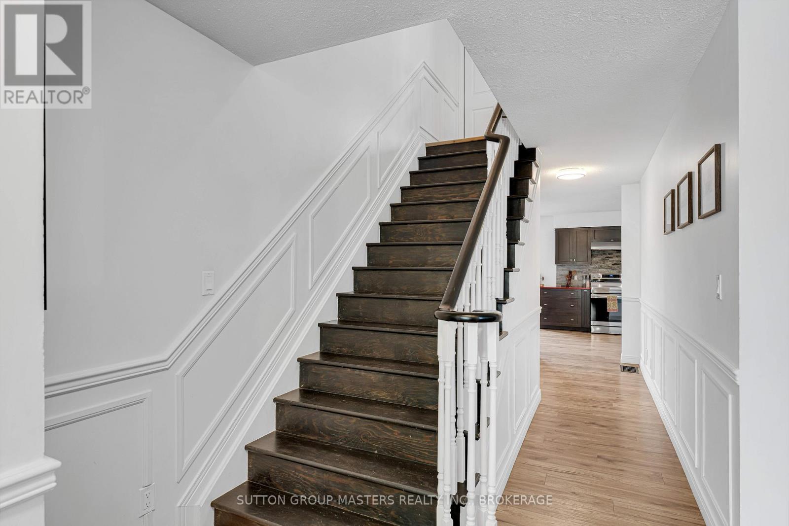 11 DOUGLAS AVENUE - 5