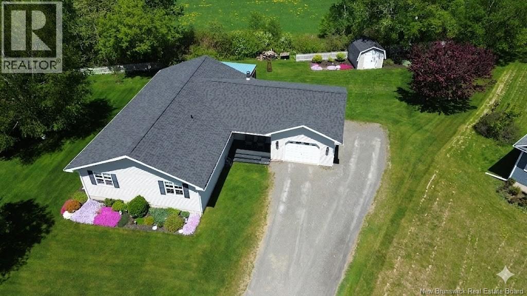 17 Shepody Crescent - 2