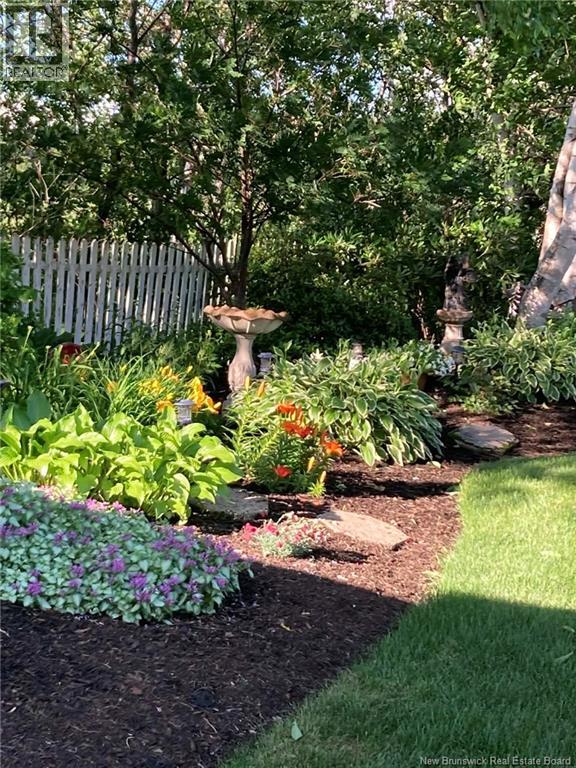 17 Shepody Crescent - 34