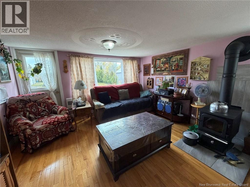 15 Lewis Road - 9