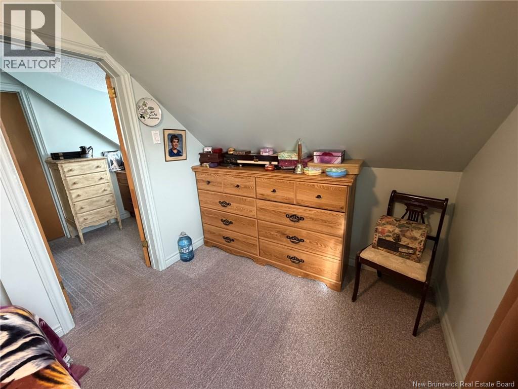 15 Lewis Road - 12