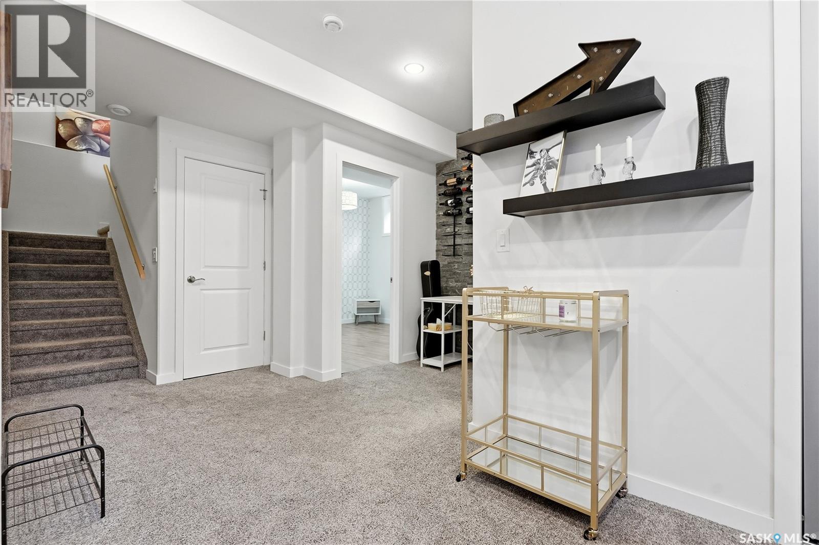707 Sauer CRESCENT — photo 46