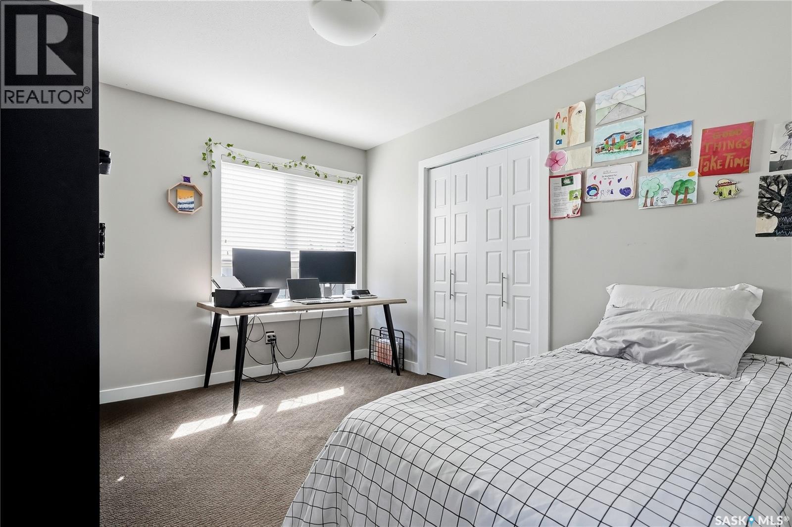 707 Sauer CRESCENT — photo 42