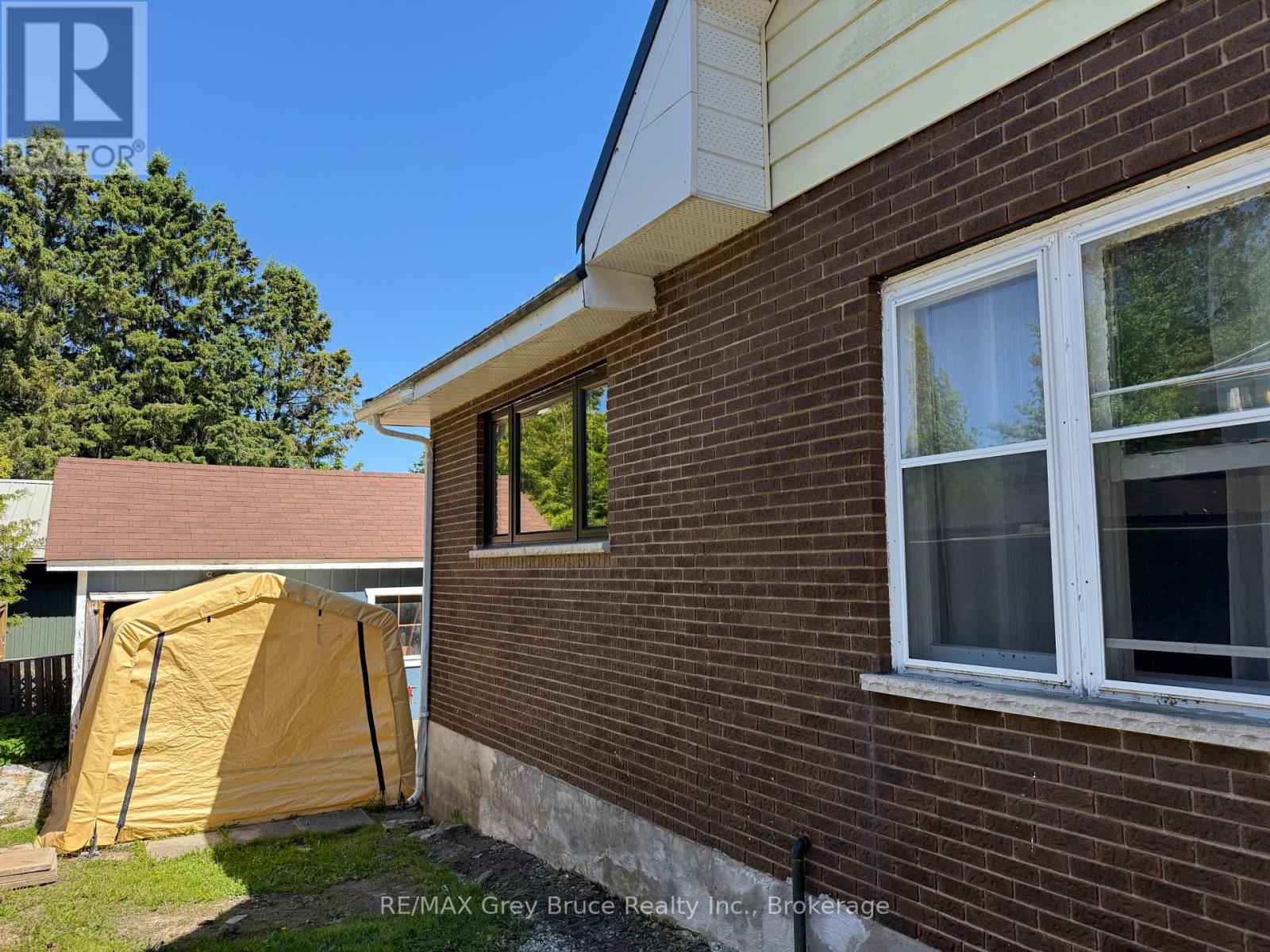 1427 5TH \'A\' AVENUE W - 19