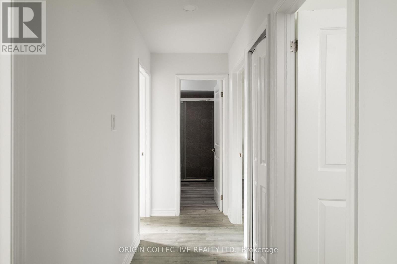#483 67 HARRIS WAY - 32