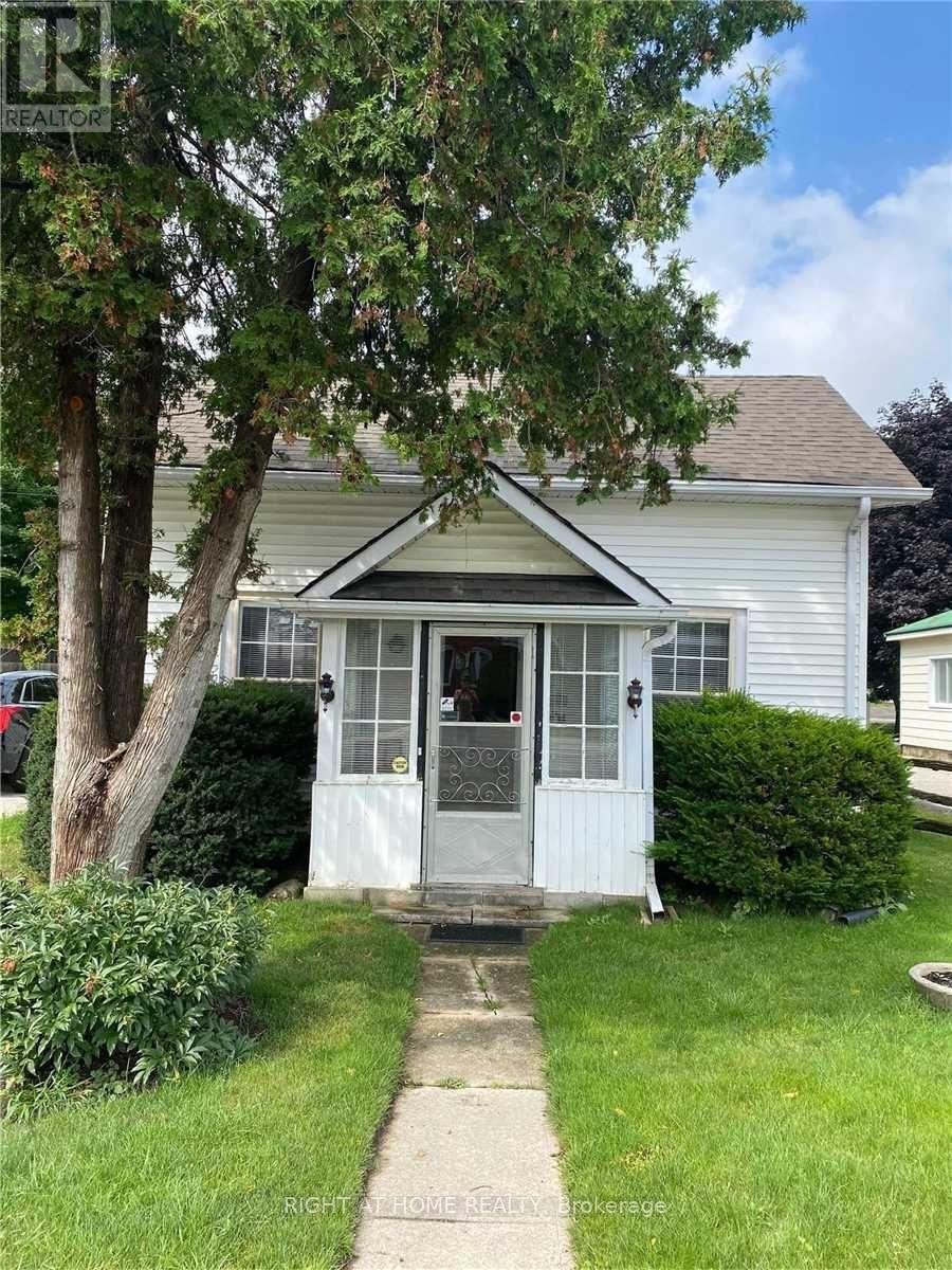 7870 YONGE STREET - 1