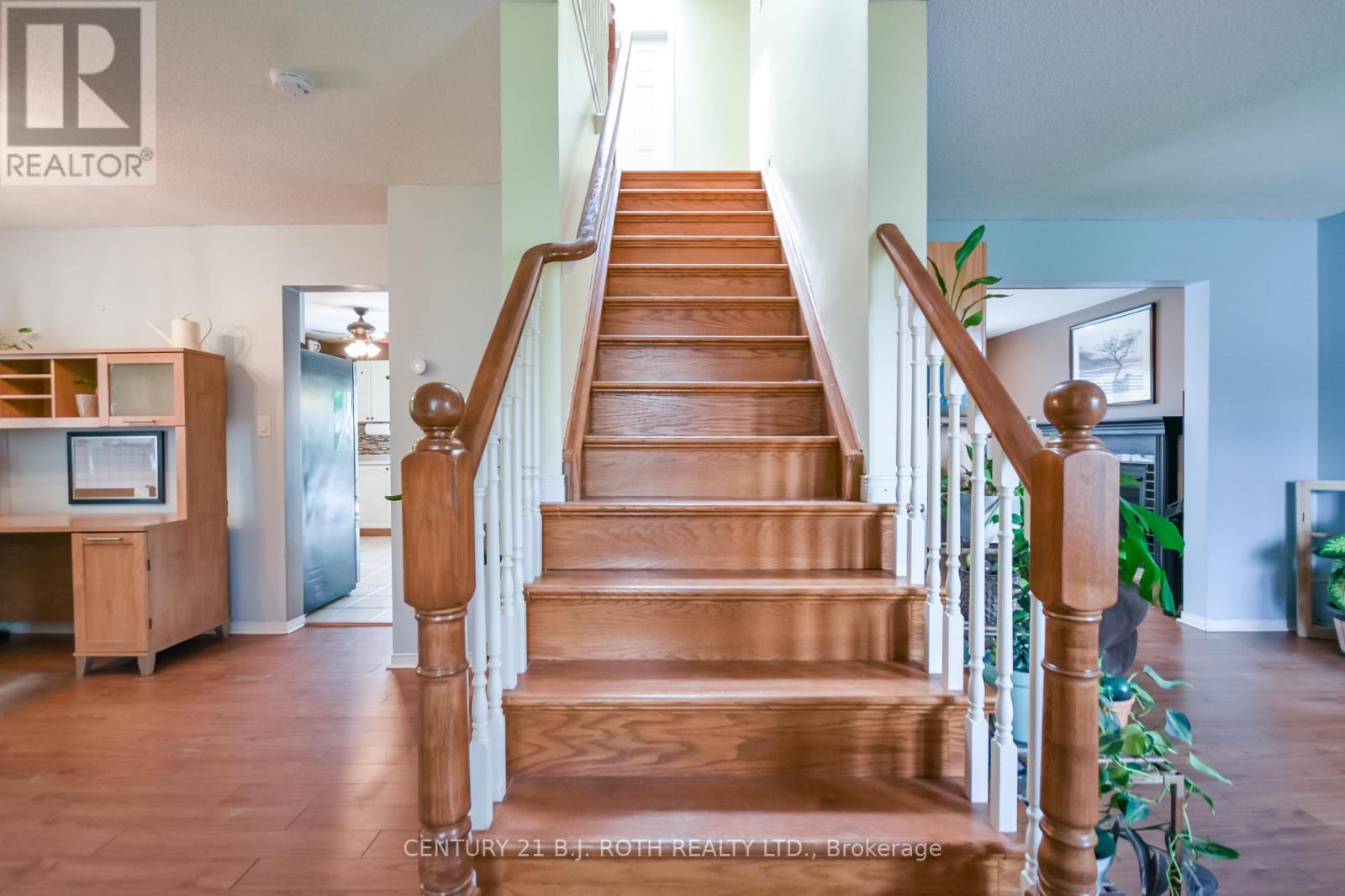 42 FARMSTEAD CRESCENT - 20