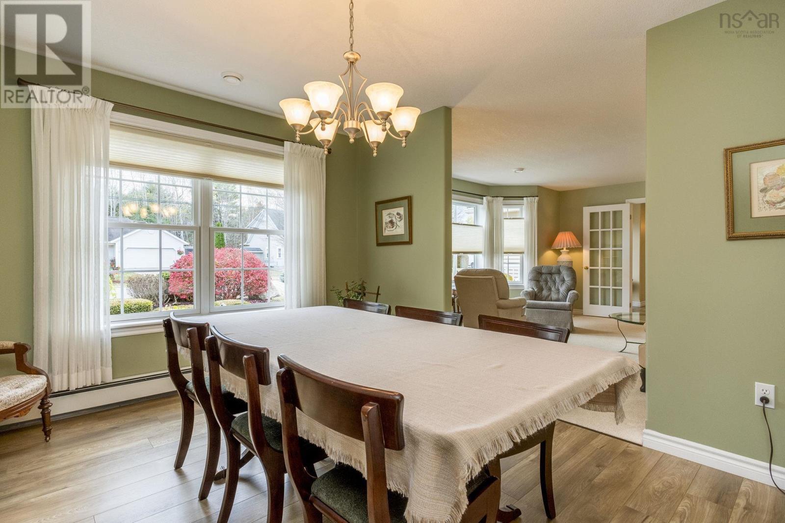 73 Gravenstein Drive - 12