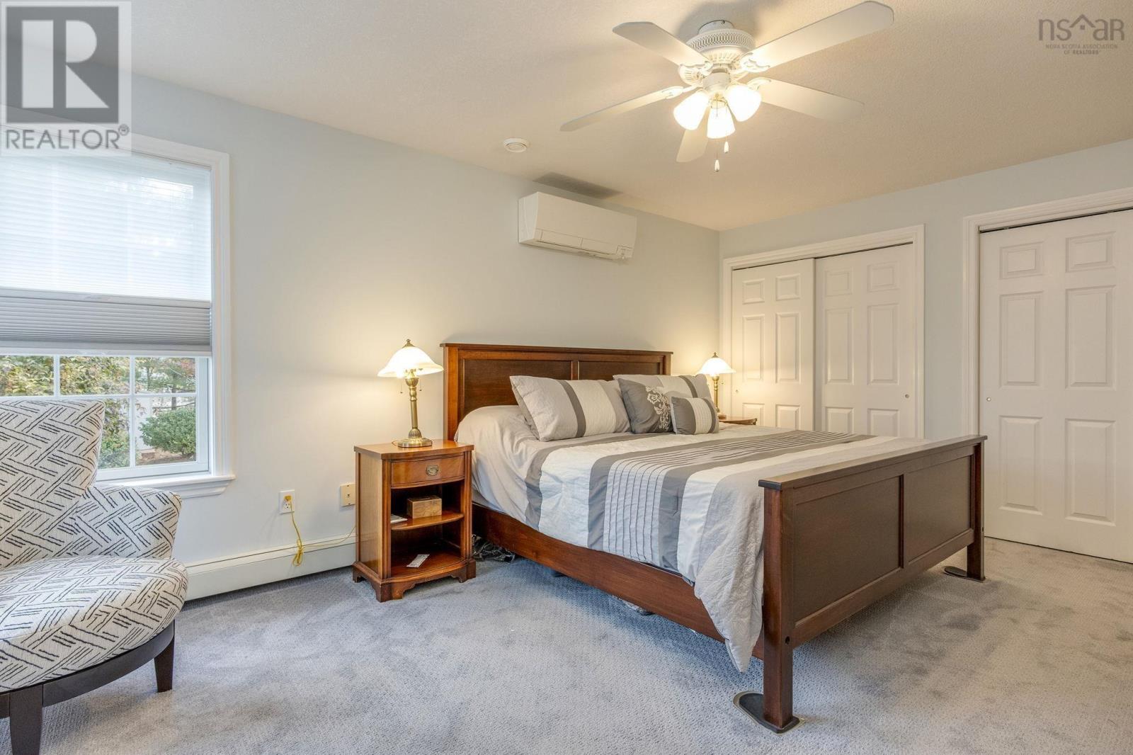 73 Gravenstein Drive - 31