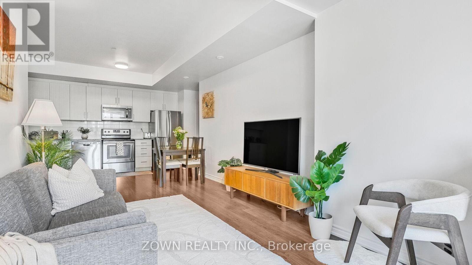 #25 70 EASTWOOD PARK GARDENS - 8
