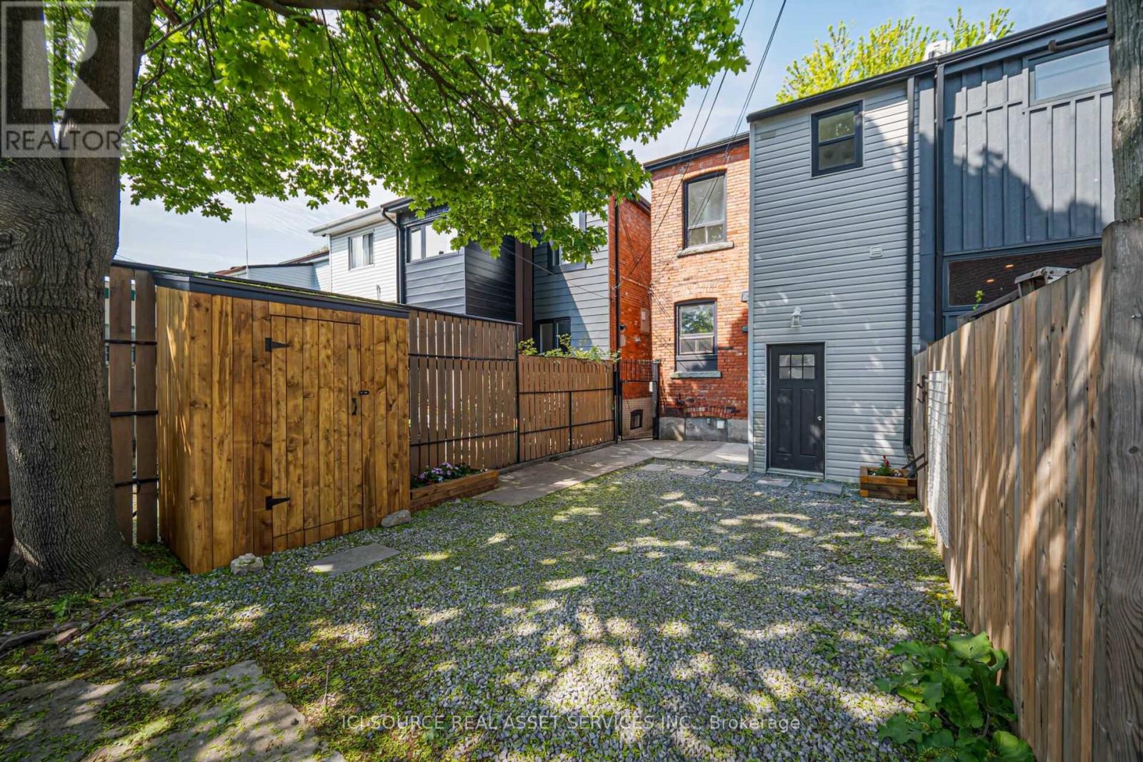 213 LAUGHTON AVENUE - 25