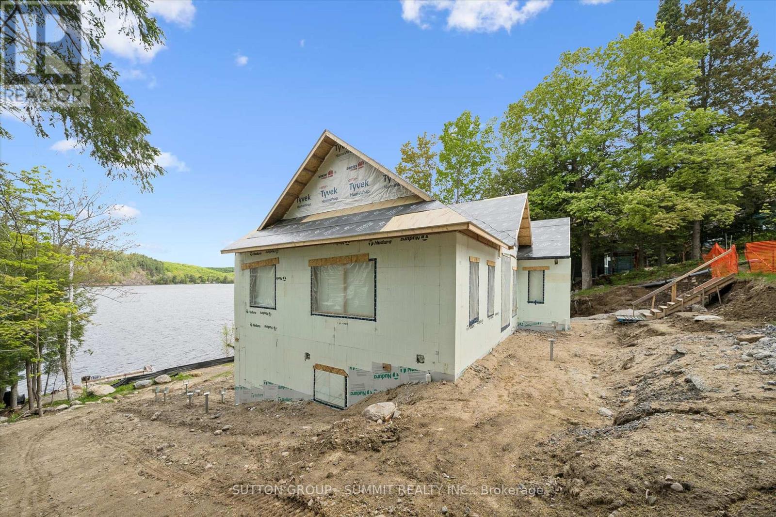 227 HOOD ROAD - 11