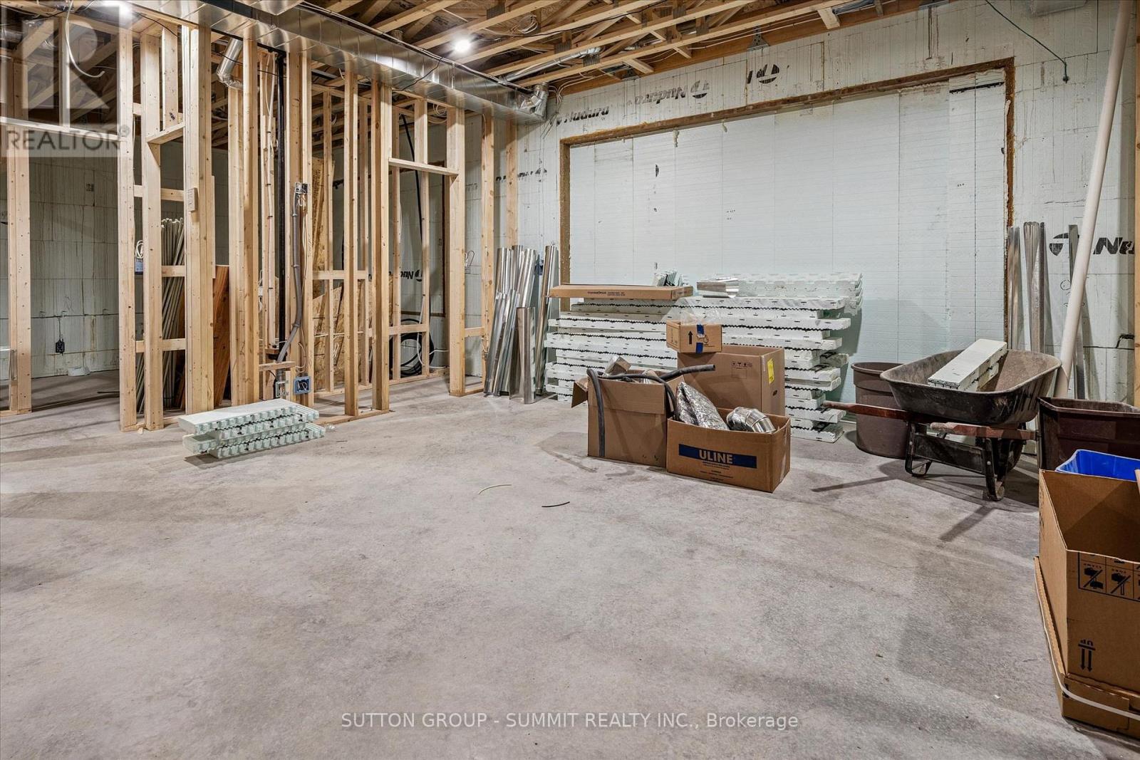 227 HOOD ROAD - 27