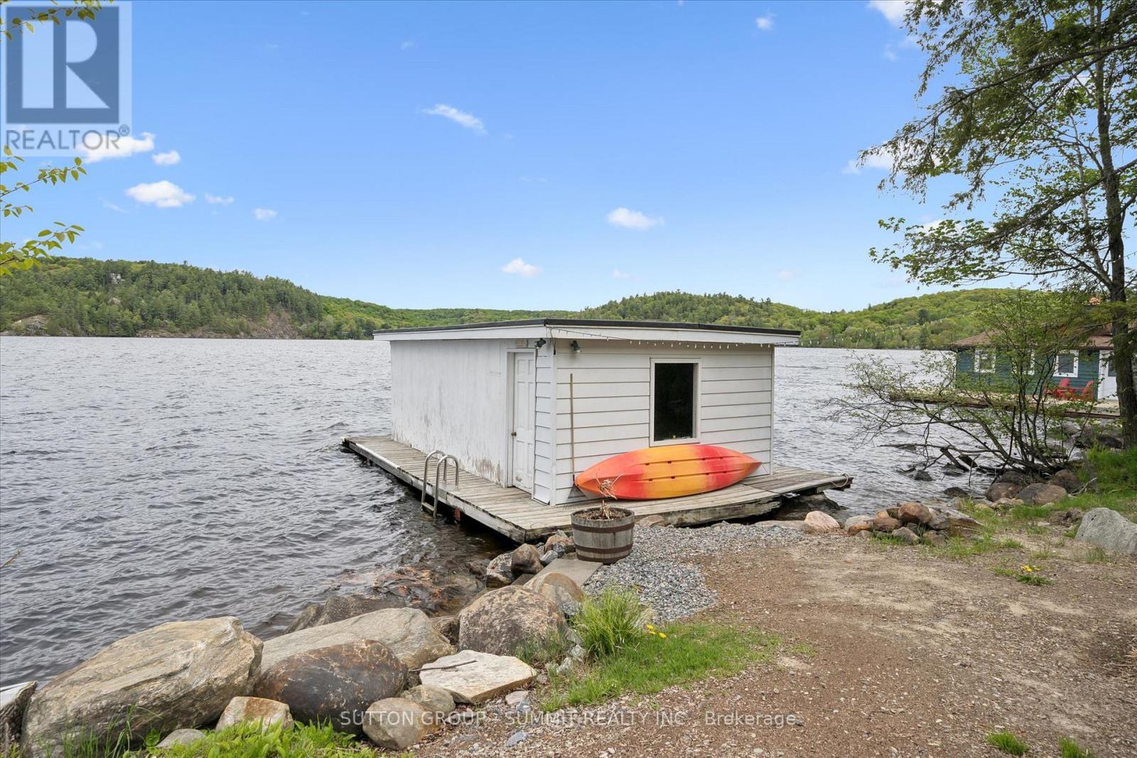 227 HOOD ROAD - 41