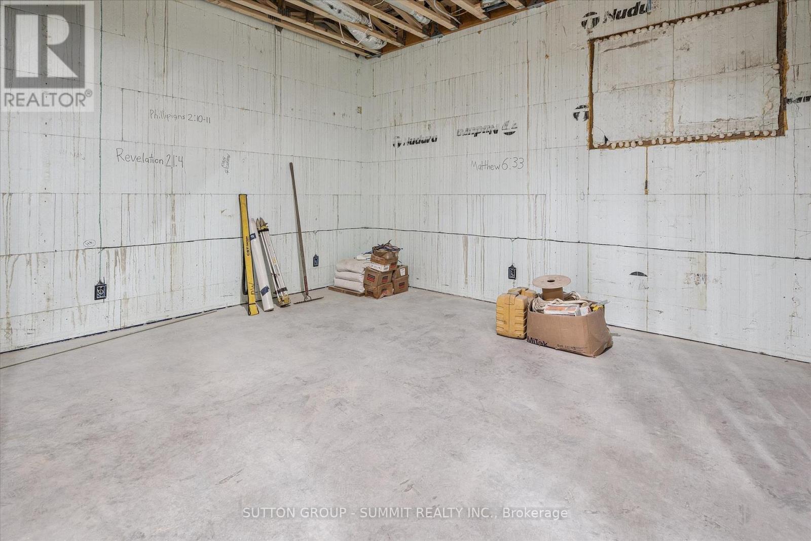 227 HOOD ROAD - 28