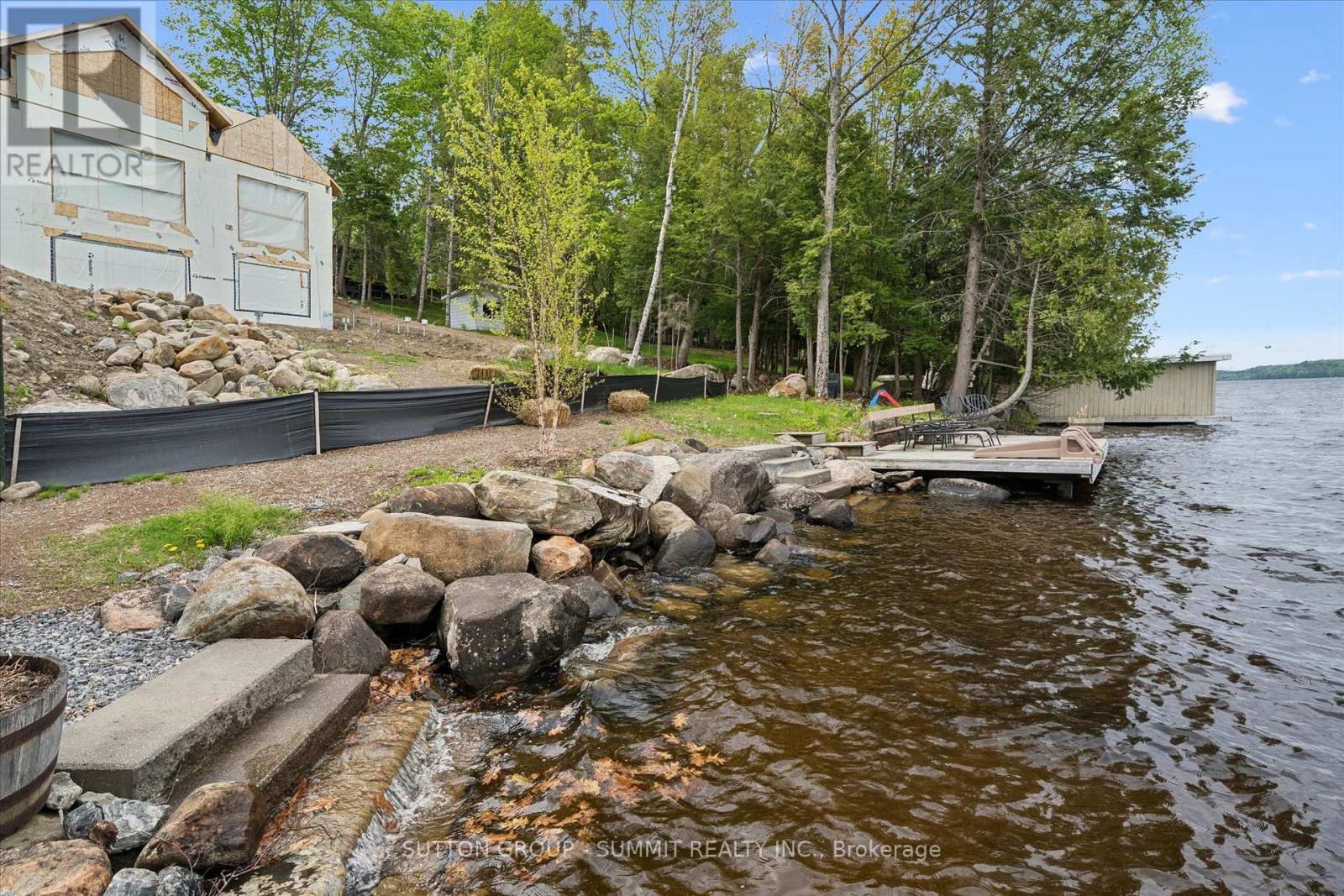 227 HOOD ROAD - 44