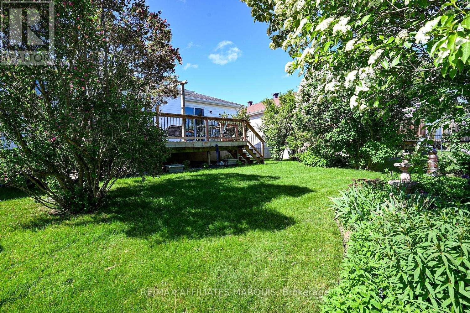 11 DECARIA BOULEVARD - 36