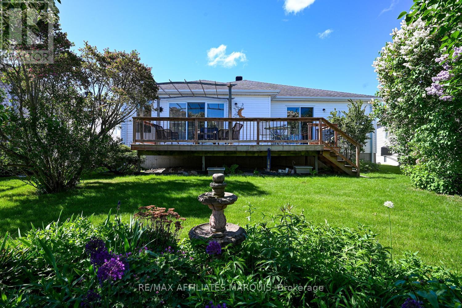 11 DECARIA BOULEVARD - 38
