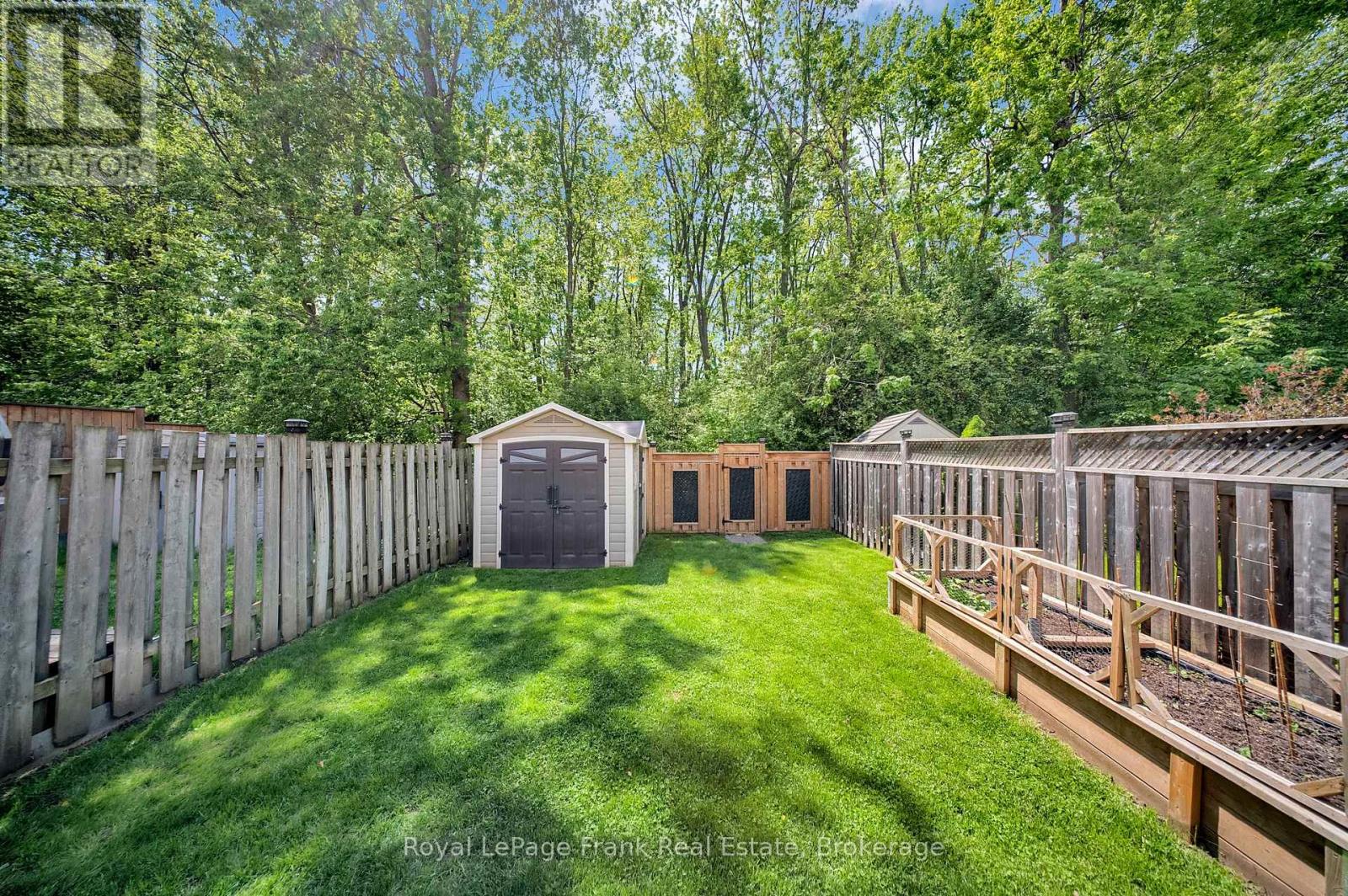 107 YORKVILLE DRIVE - 21