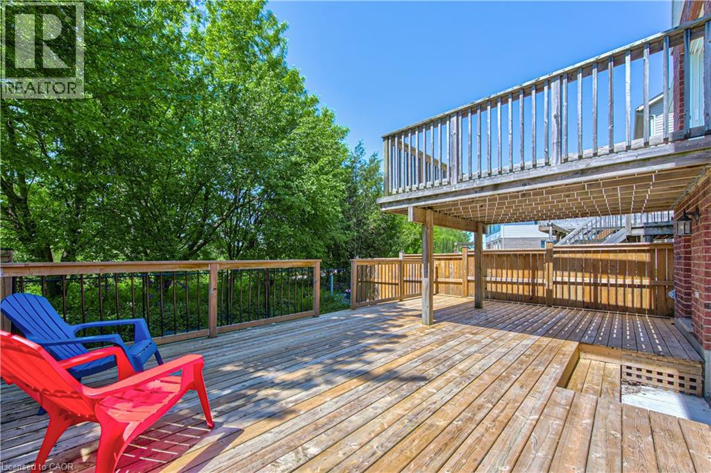 223 BUTTERCUP Court - 39