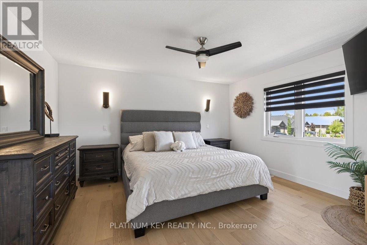 30 STATHAM STREET - 16