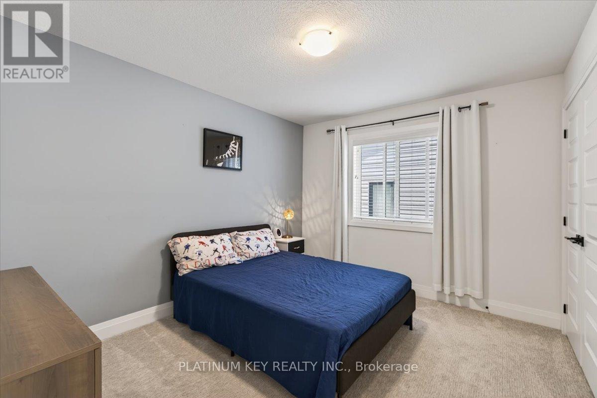 136 DAVENTRY WAY - 22