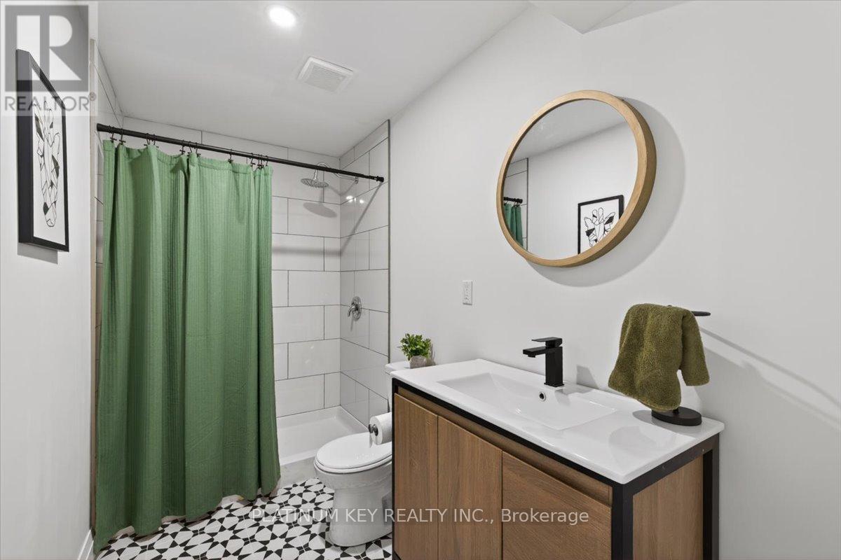 136 DAVENTRY WAY - 27