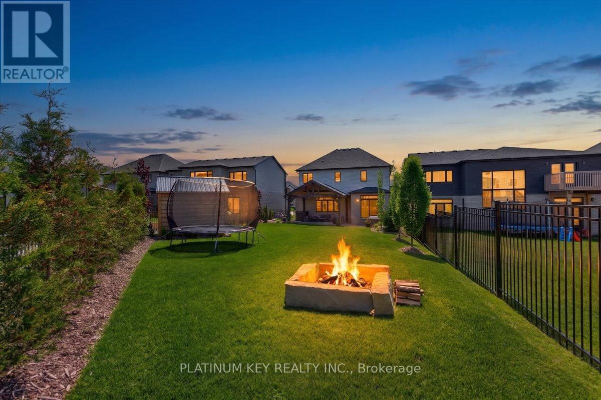 136 DAVENTRY WAY - 33
