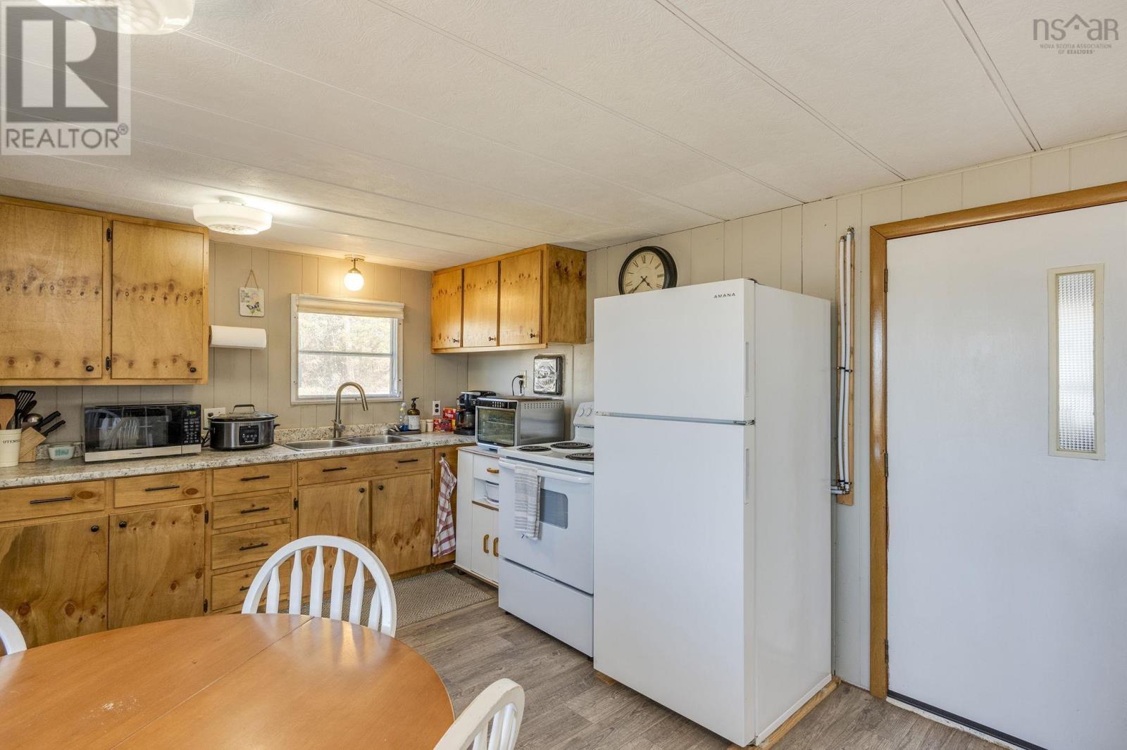 Property 19 of 19 of 147 TROUT LAKE RD