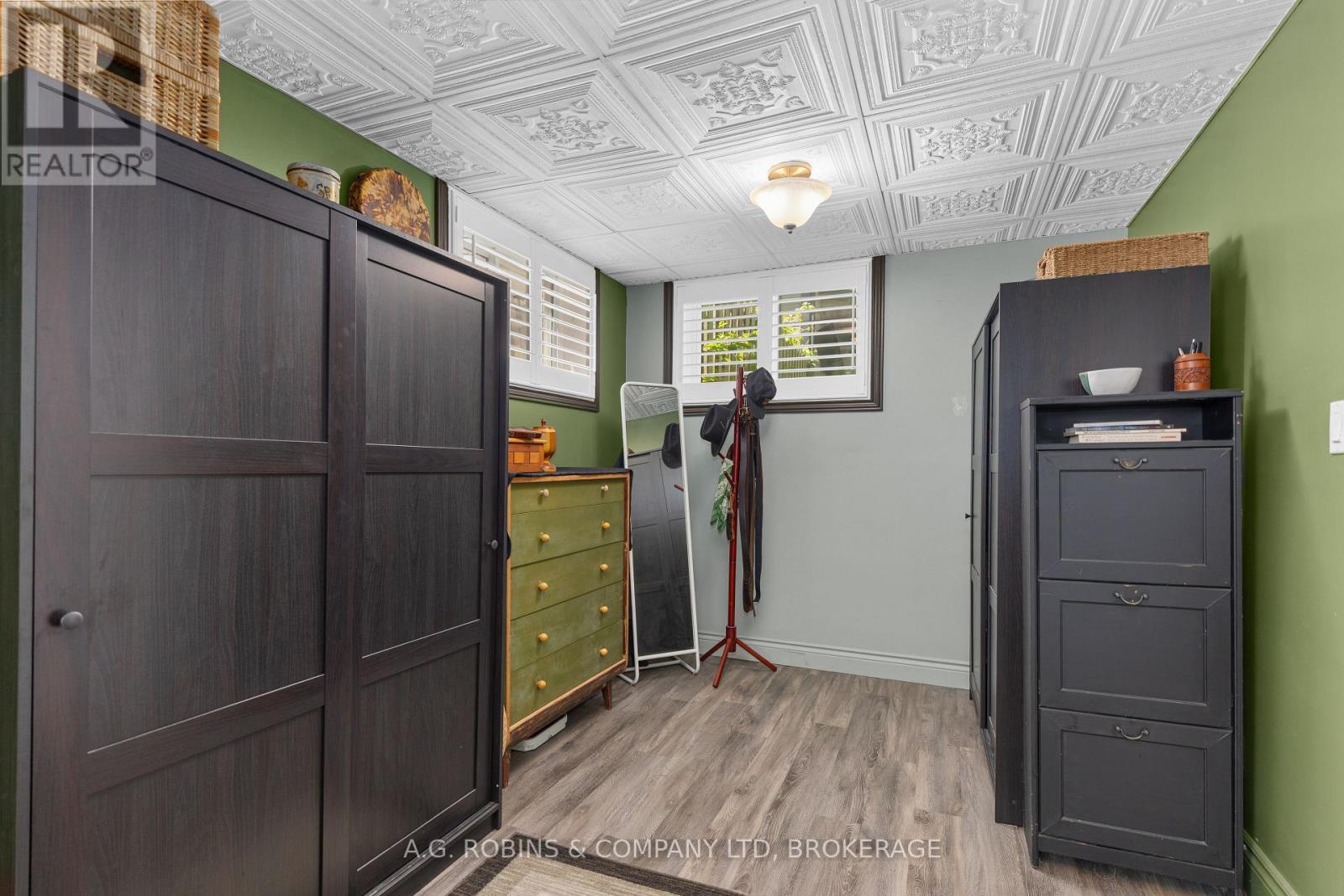 10585 MAPLEWOOD DRIVE - 25