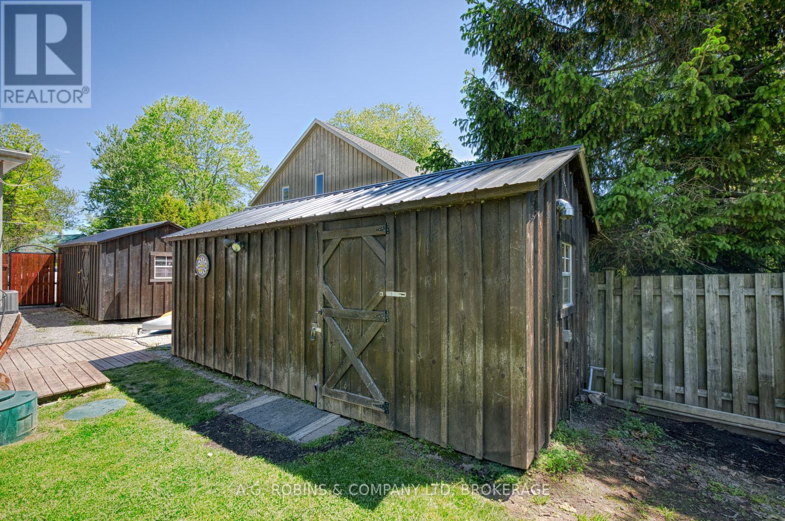 10585 MAPLEWOOD DRIVE - 41