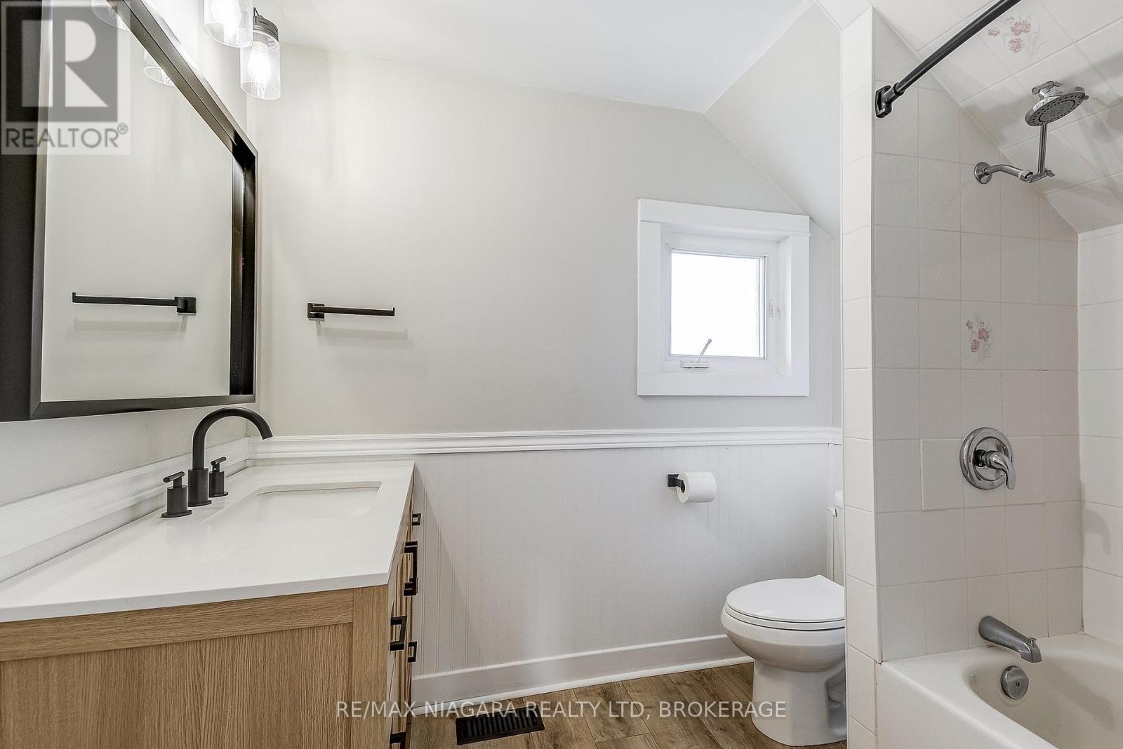 48 WILTON AVENUE - 20
