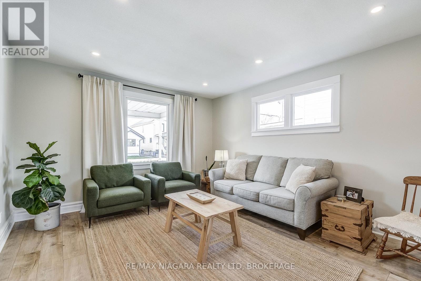48 WILTON AVENUE - 7