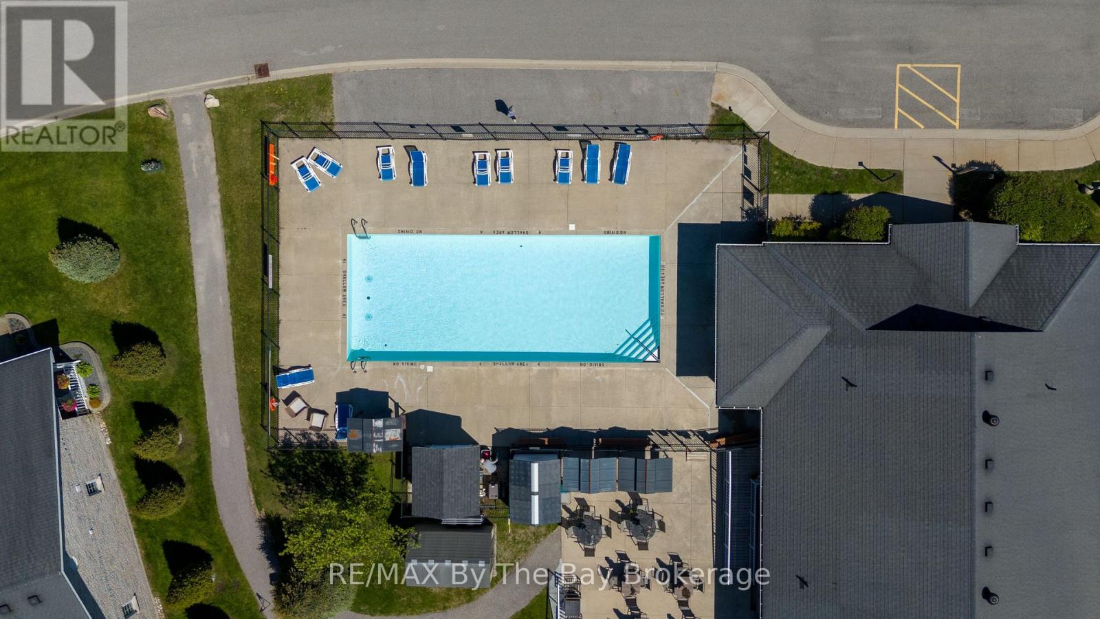 3 GOLF AVENUE - 31