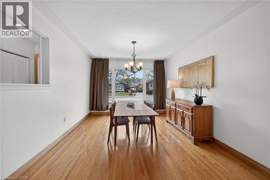 19 BURFIELD Avenue - 5